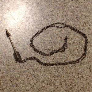 Arrow necklace